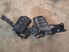 Защита двигателя 51442-28150 на Toyota Voxy ZRR75G 3ZR-FAE Фото 2