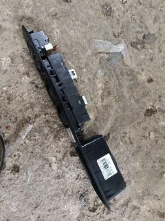 Блок упр-я стеклоподъемниками на Subaru Forester SG5 Фото 8