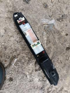 Блок упр-я стеклоподъемниками на Subaru Forester SG5 Фото 9