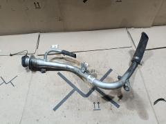 Заливная горловина топливного бака на Subaru Forester SG5 EJ205