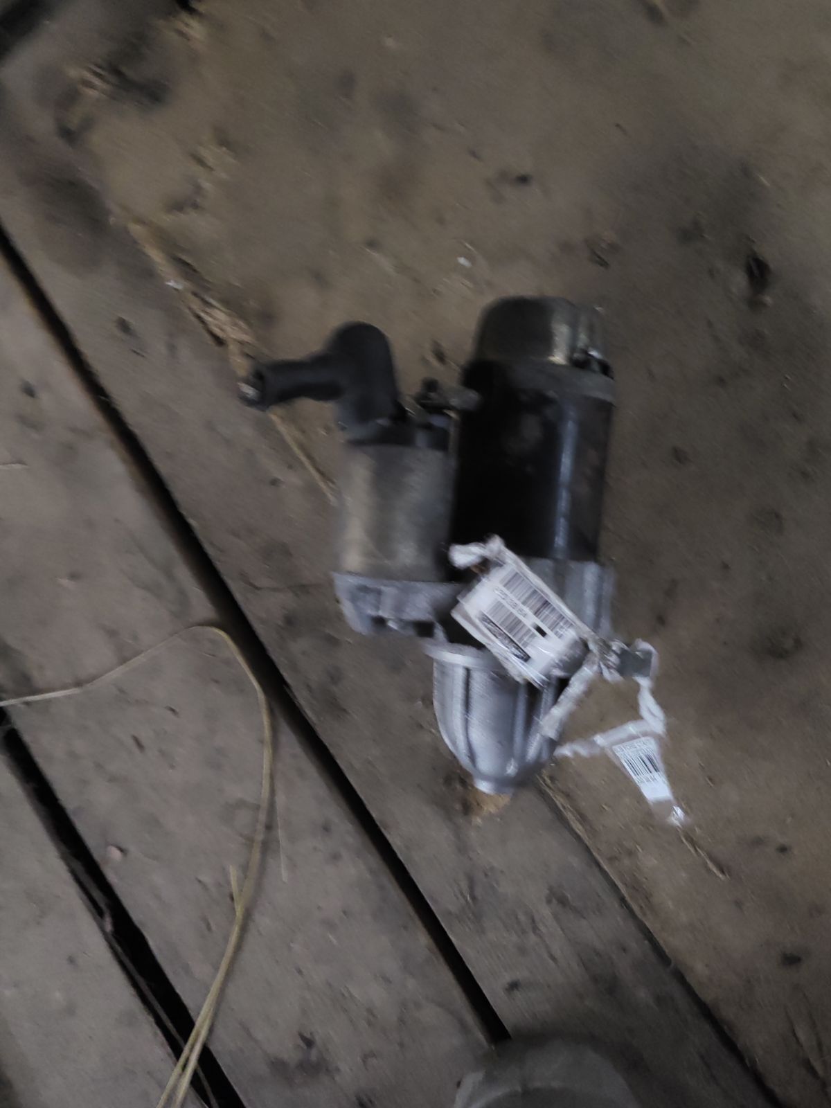 Стартер 23300AA460 на Subaru Forester SG5 EJ205 Фото 7