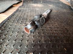 Рулевой карданчик на Toyota Kluger ACU25W 2AZ-FE Фото 3