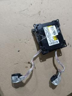 Блок розжига ксенона на Toyota 85967-52011
