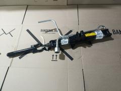 Домкрат на Toyota Ractis NCP100