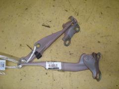 Крепление капота на Toyota Vitz SCP10 53410-52010  53420-52010