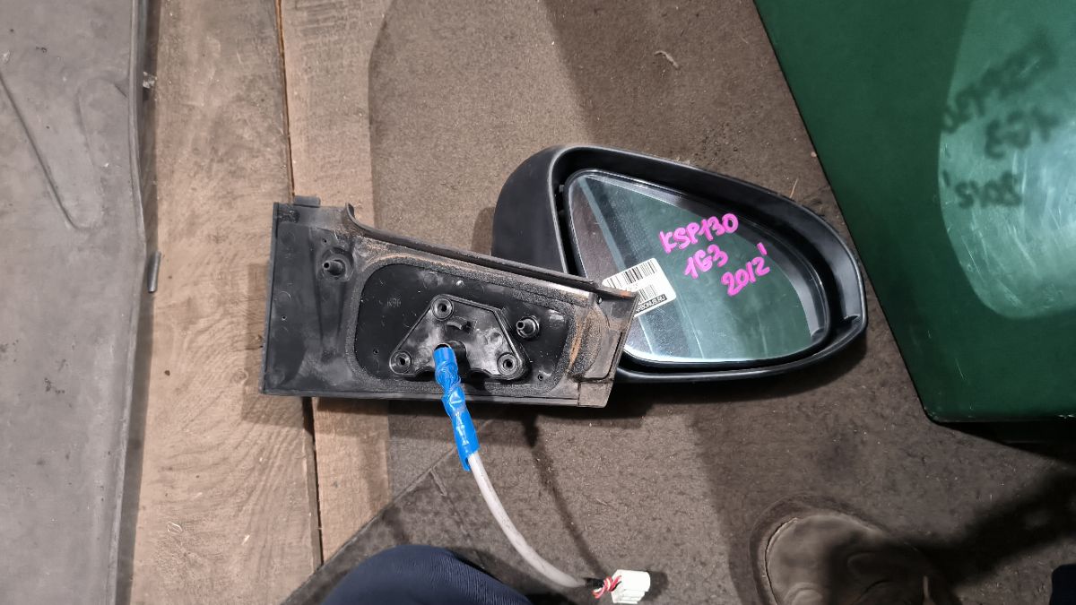 Зеркало двери боковой на Toyota Vitz KSP130 Фото 4