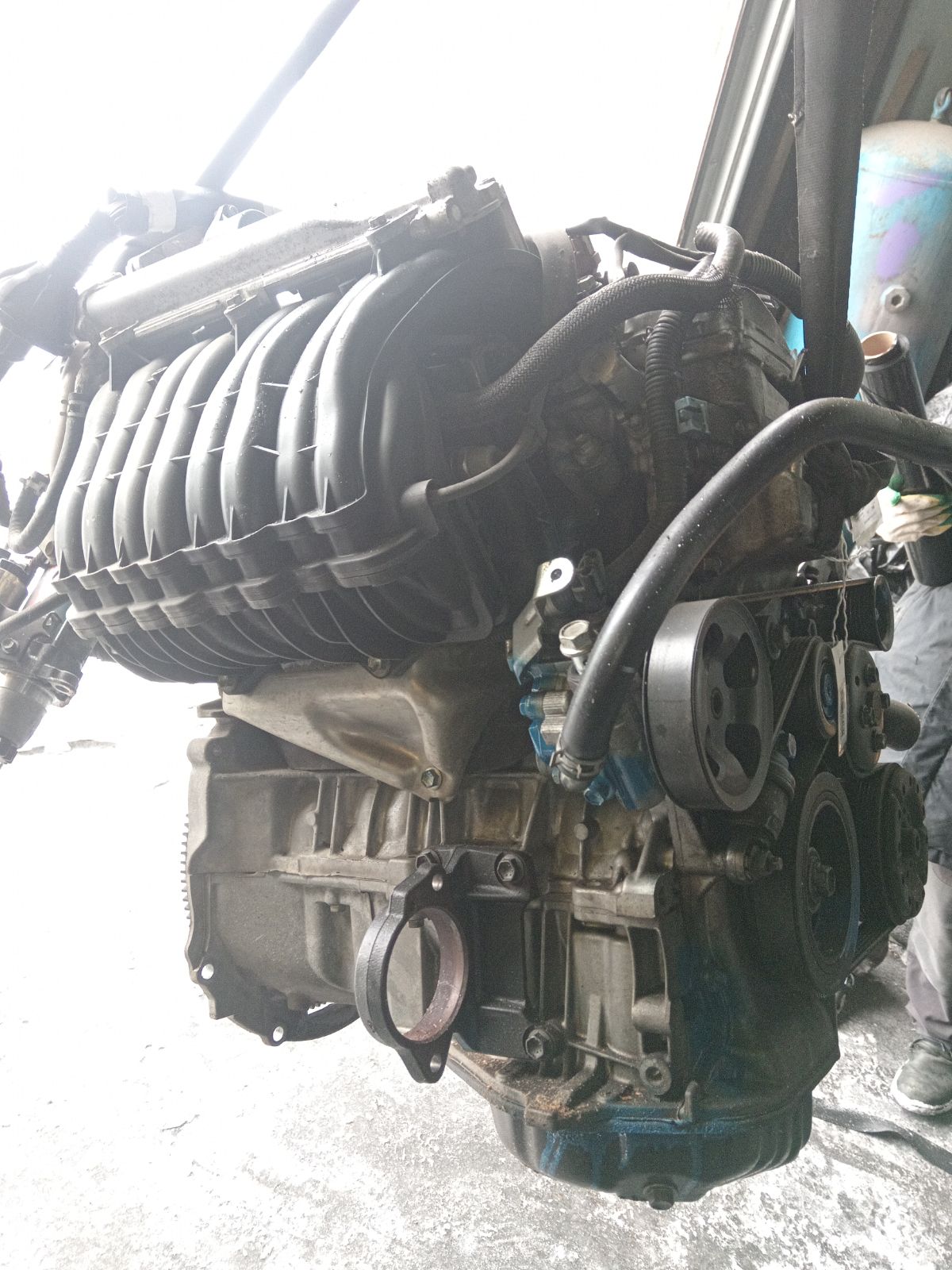 Двигатель 19000-28330 на Toyota Avensis AZT250 1AZ-FSE Фото 9