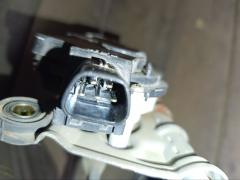 Мотор привода дворников 85110-52020 на Toyota Vitz NCP10 Фото 6