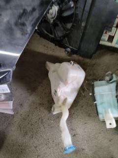 Бачок омывателя 38450-80J10 на Suzuki Sx4 YB11S Фото 3
