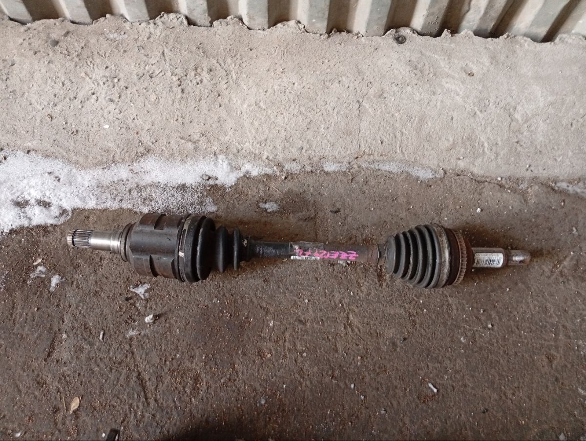 Привод на Toyota Corolla Spacio ZZE124N 1ZZ-FE Фото 4