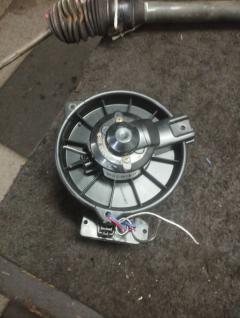 Мотор печки 87103-12030 на Toyota Corolla Spacio AE111N Фото 4