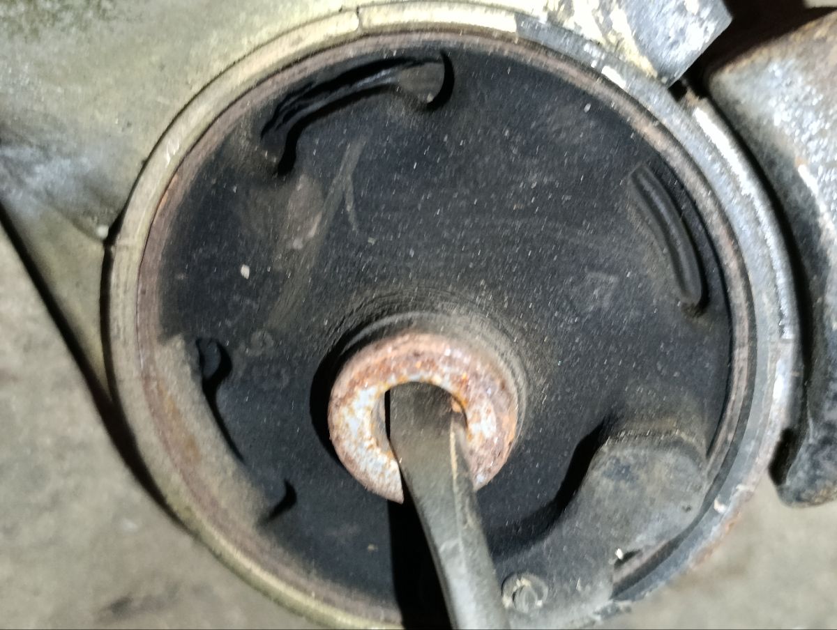 Подушка двигателя на Mazda Demio DW3W B3 Фото 4