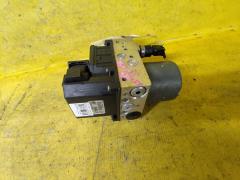 Блок ABS на Toyota Avensis Wagon AZT250W 1AZ-FSE 44540-05032  89541-05072