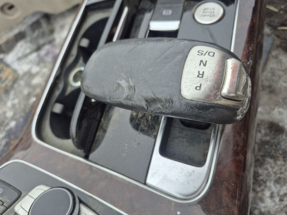 Подлокотник 4H0863075E, 4H0864051B на Audi A8 4H Фото 12