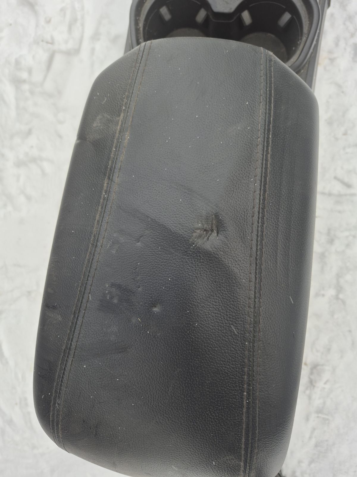 Подлокотник 84634-2W100-1 на Hyundai Santa Fe DM Фото 10