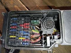 Корпус блока предохранителей A2105450432 на Mercedes-Benz E-Class W210.053 104.945 Фото 9