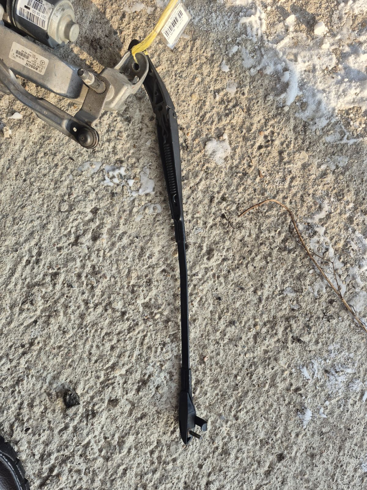 Мотор привода дворников A2218204342 на Mercedes-Benz S-Class W221.173 Фото 4