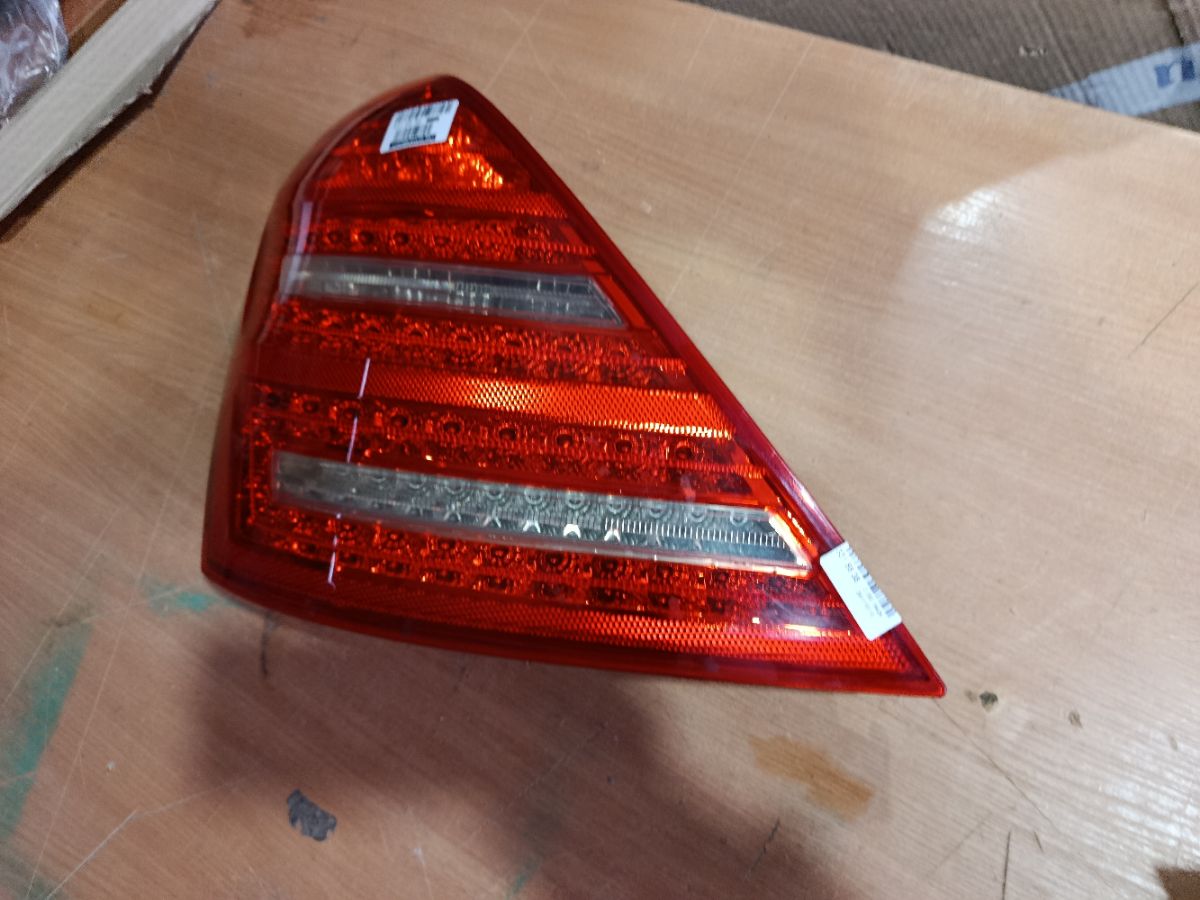 Стоп на Mercedes-Benz S-Class W221.173 Фото 8