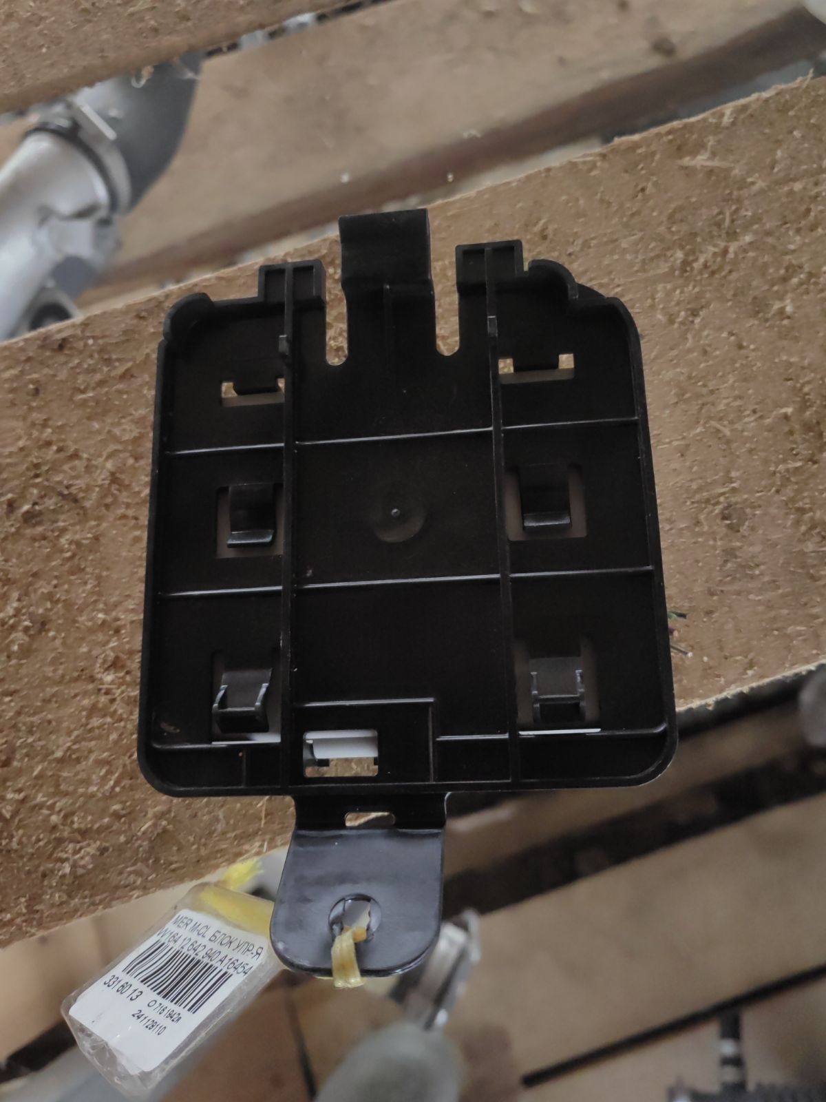 Блок упр-я A1645405662 на Mercedes-Benz M-Class W164.120 642.940 Фото 9