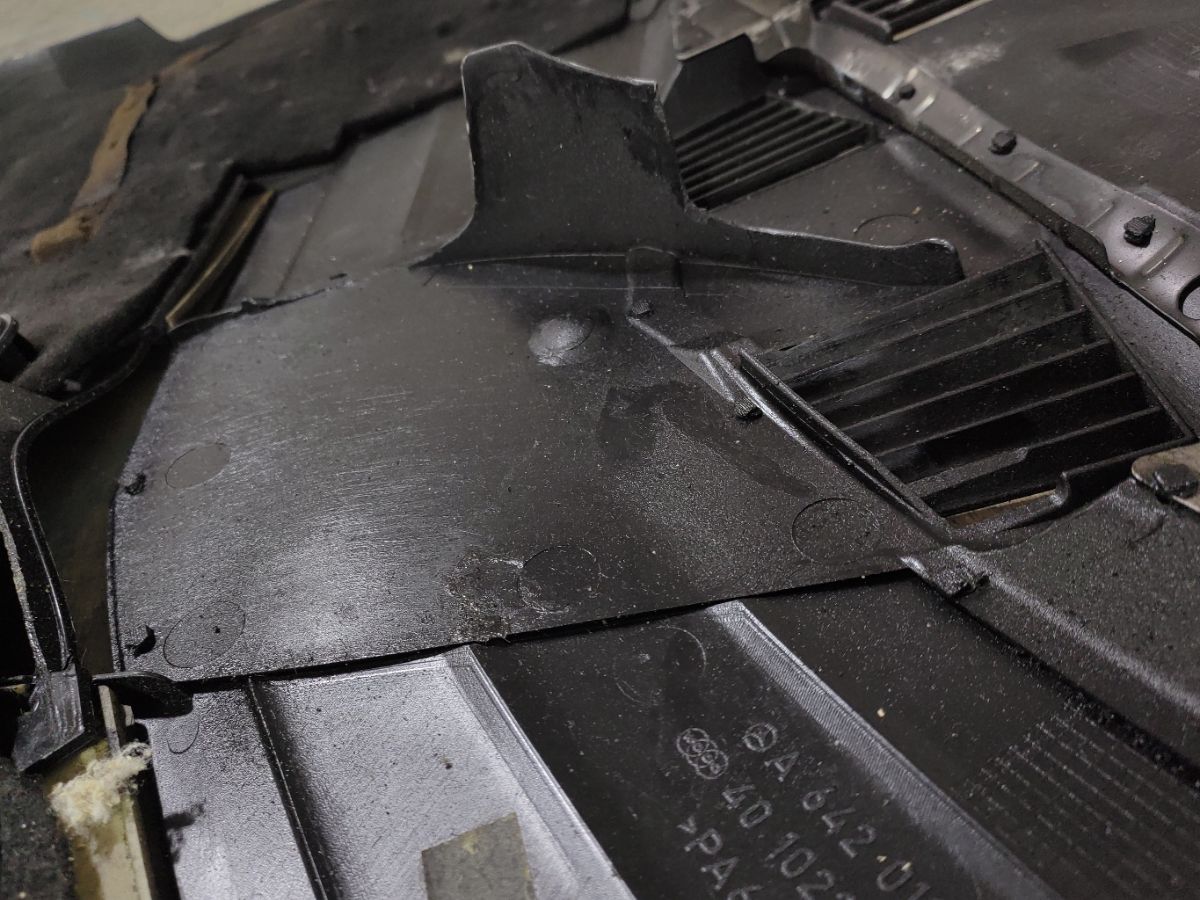 Кожух ДВС A6420100167 на Mercedes-Benz M-Class W164.120 642.940 Фото 8