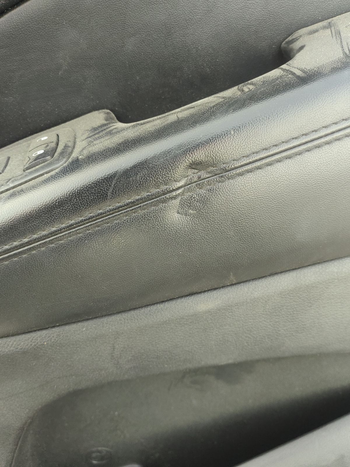 Обшивка двери 1GG241X9AL на Jeep Grand Cherokee WK2 Фото 9