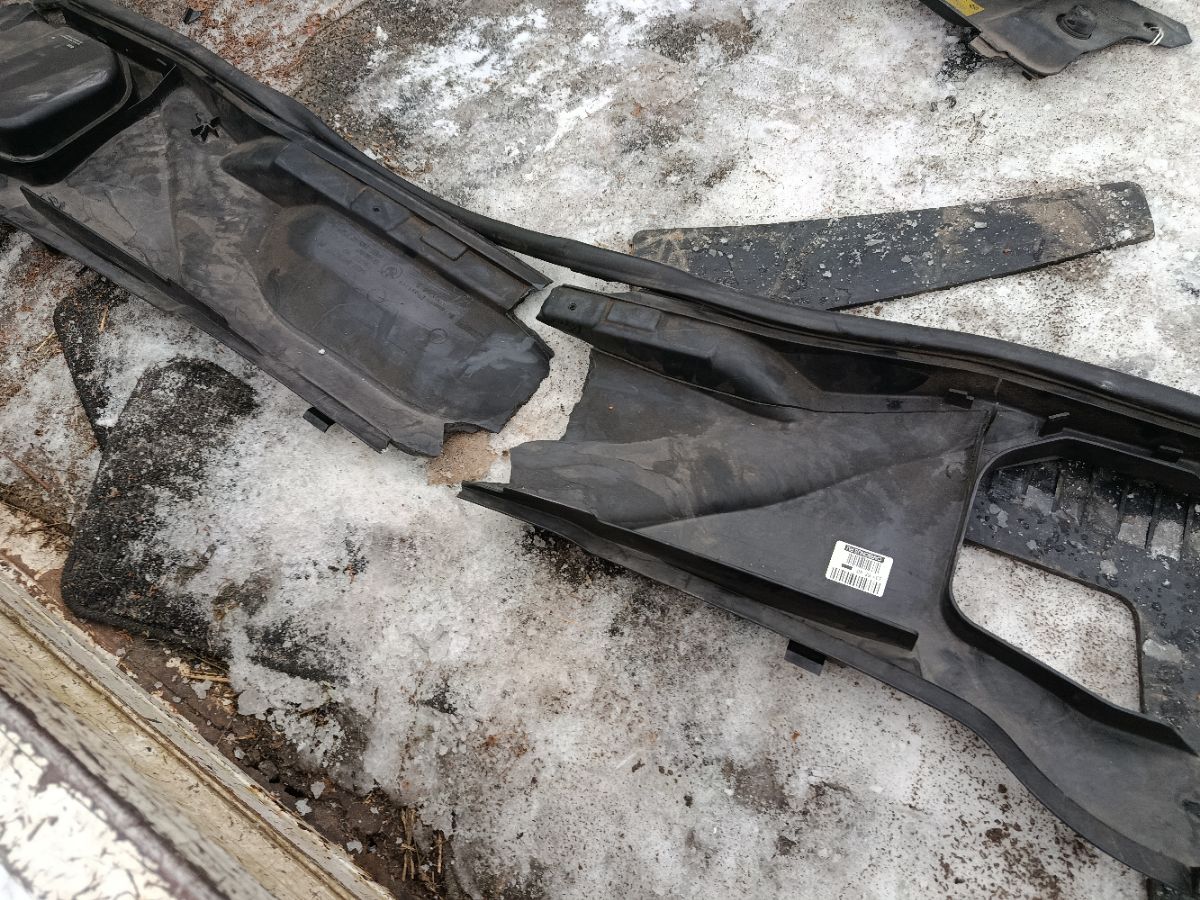 Корпус салонного фильтра 6431692427710 на Bmw 3-Series E90-VG71 N46N Фото 3