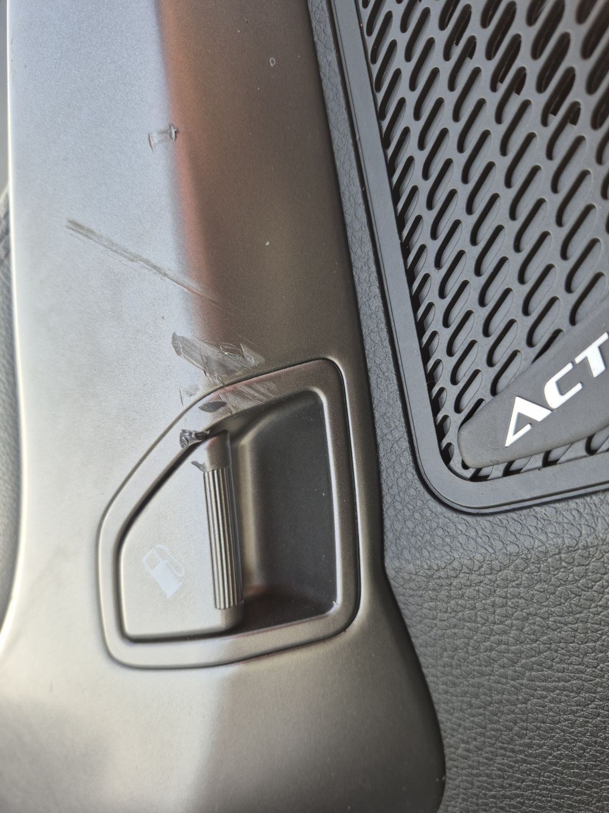 Обшивка двери 82311-2W000, 39S490-1110, 93673-2W100 на Hyundai Santa Fe DM Фото 14