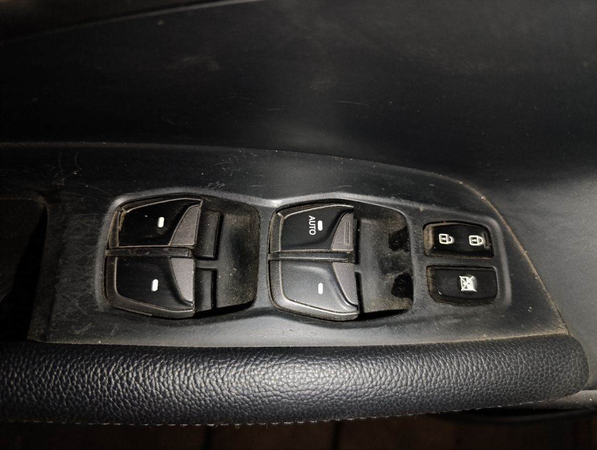 Обшивка двери 82311-2W000, 39S490-1110, 93673-2W100 на Hyundai Santa Fe DM Фото 6