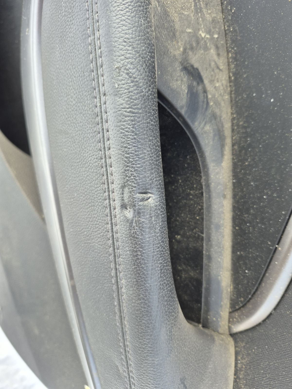 Обшивка двери на Hyundai Santa Fe DM Фото 11