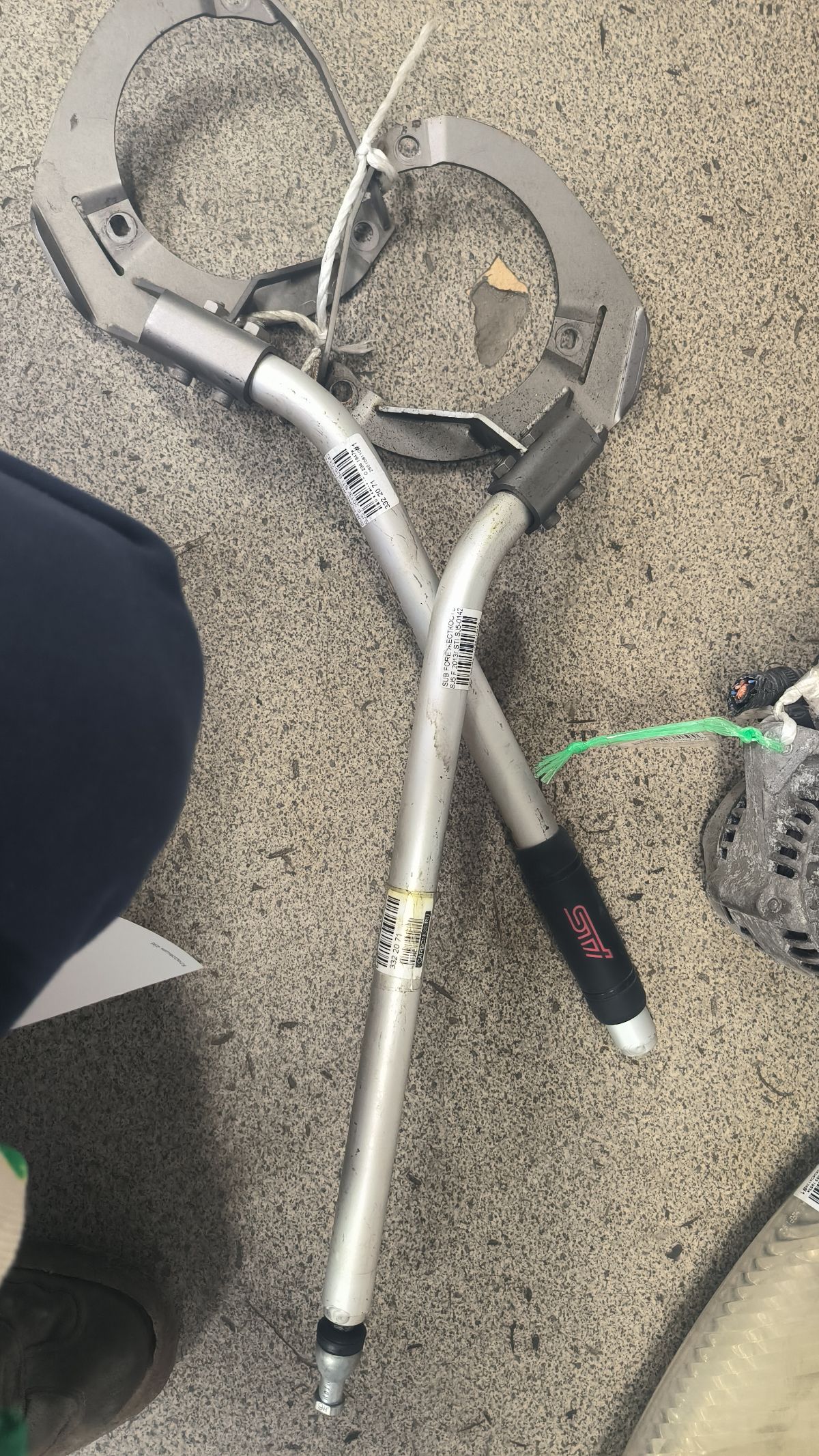 Жесткость на стойки на Subaru Forester SJ5 Фото 3