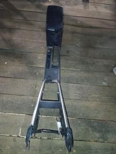 Подлокотник на Toyota Corolla Fielder NZE164G Фото 11