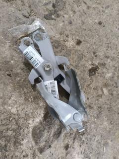 Крепление капота на Toyota Caldina ST215G Фото 6