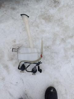 Бачок омывателя 85315-13080 на Toyota Corolla Fielder NZE144G Фото 7