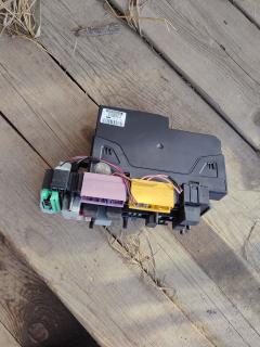 Блок предохранителей 5DK009225-25 на Mercedes-Benz C-Class Station Wagon S204.241 271.950 Фото 7