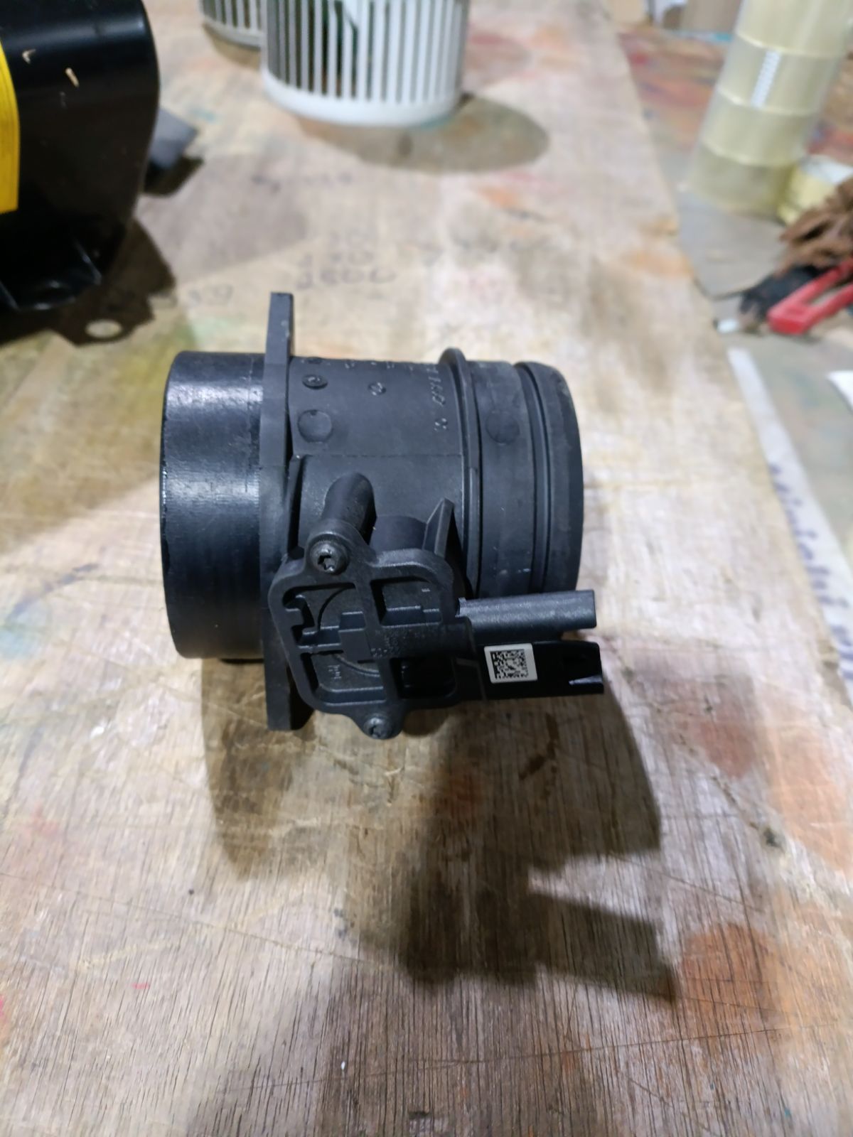 Датчик расхода воздуха 13717565691-01 на Bmw 1-Series E87 N45B16A Фото 9