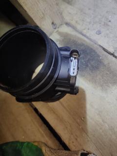 Датчик расхода воздуха 13717565691-01 на Bmw 1-Series E87 N45B16A Фото 7