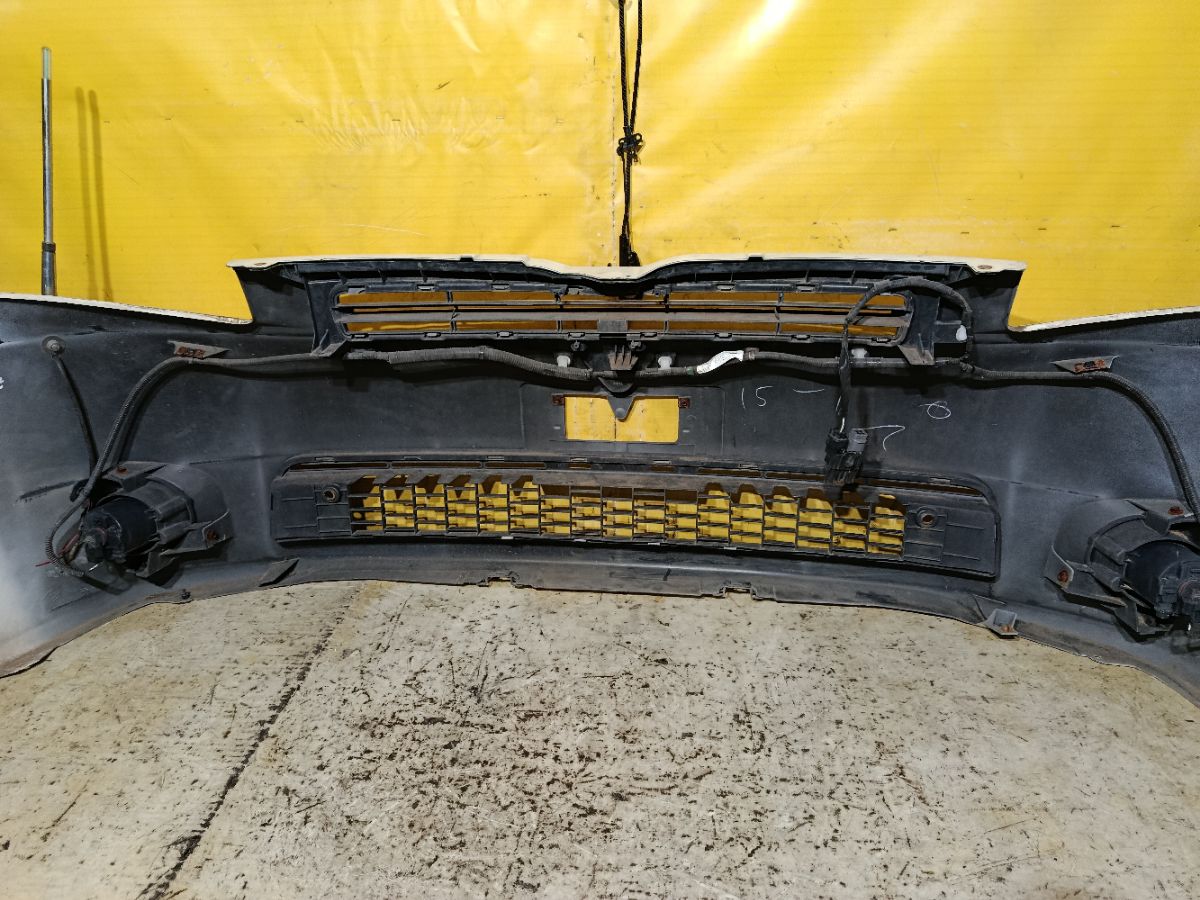 Бампер 0D-2 0D-2,52019-28D10/D20 на Toyota Voxy ZRR70G Фото 8