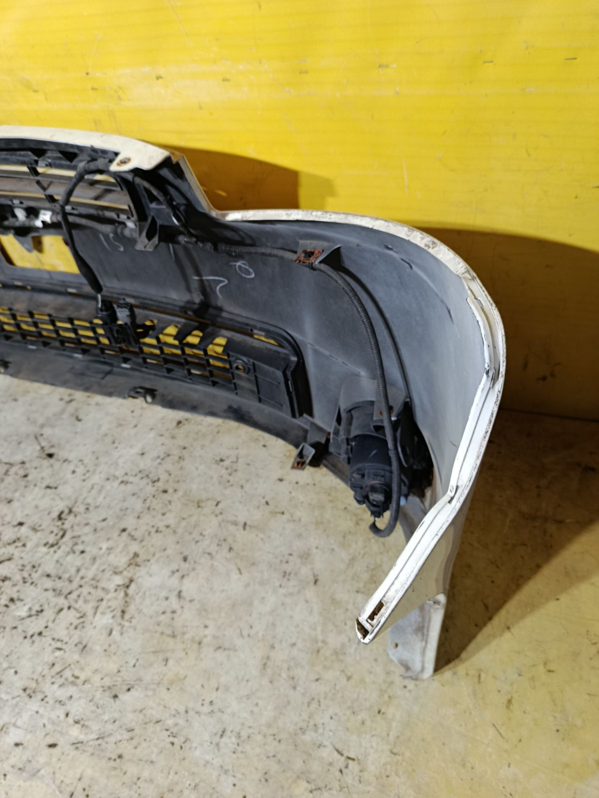 Бампер 0D-2 0D-2,52019-28D10/D20 на Toyota Voxy ZRR70G Фото 9