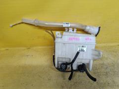 Бачок омывателя на Toyota Isis ANM10G 85315-68010