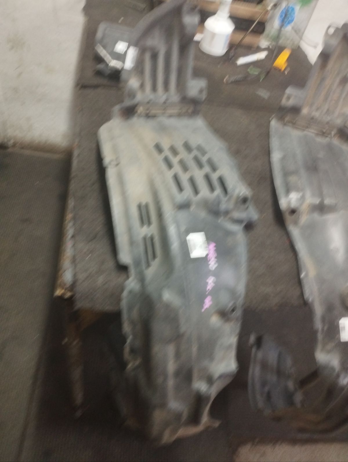 Подкрылок 53876-68011, 53876-68010, 53876-68012 на Toyota Wish ANE10G 1AZ-FSE Фото 4