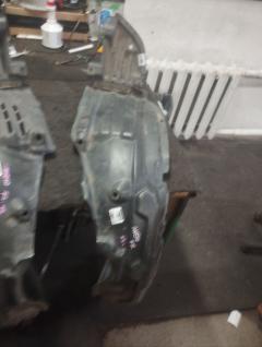 Подкрылок 53875-68011, 53875-68010, 53875-68012 на Toyota Wish ANE10G 1AZ-FSE Фото 3