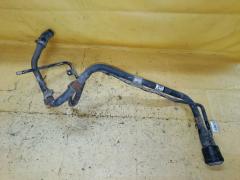 Заливная горловина топливного бака на Toyota Isis ANM10G 1AZ-FSE 77201-44191