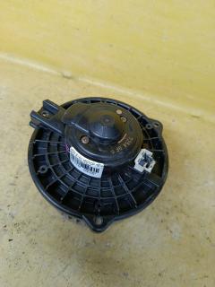Мотор печки на Honda Stepwgn RF3