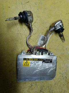 Блок розжига ксенона 85967-41010 на Toyota Isis ANM10G Фото 1