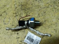 Датчик детонации на Honda Stream RN8 R20A