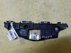 Крепление бампера на Toyota Wish ZGE20G 52115-68040  52115-68041, Переднее Правое расположение