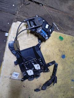 Доводчик двери на Toyota Noah ZRR70G Фото 14