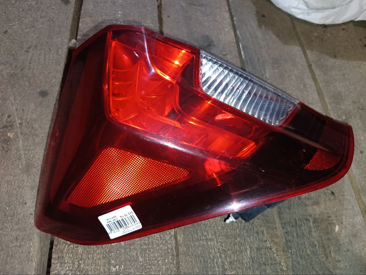 Стоп W1696G W1696G на Honda Fit GK3 Фото 5
