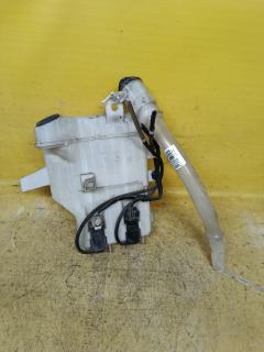 Бачок омывателя на Toyota Alphard ANH10W 85315-58010