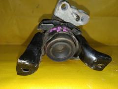 Подушка двигателя 12305-37050 на Toyota Voxy ZRR70G 3ZR-FAE Фото 3